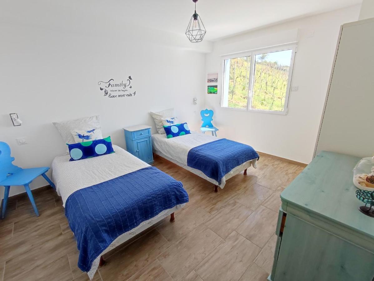 Janea Big Blue House Apartman Reichsfeld Kültér fotó