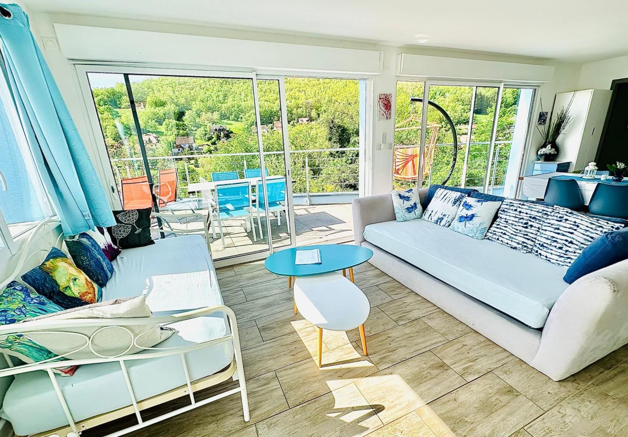 Janea Big Blue House Apartman Reichsfeld Kültér fotó