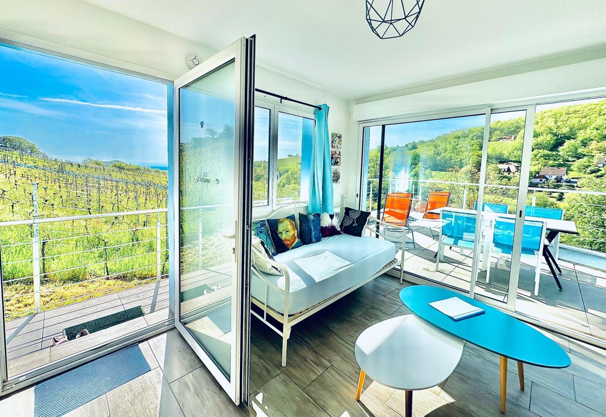 Janea Big Blue House Apartman Reichsfeld Kültér fotó