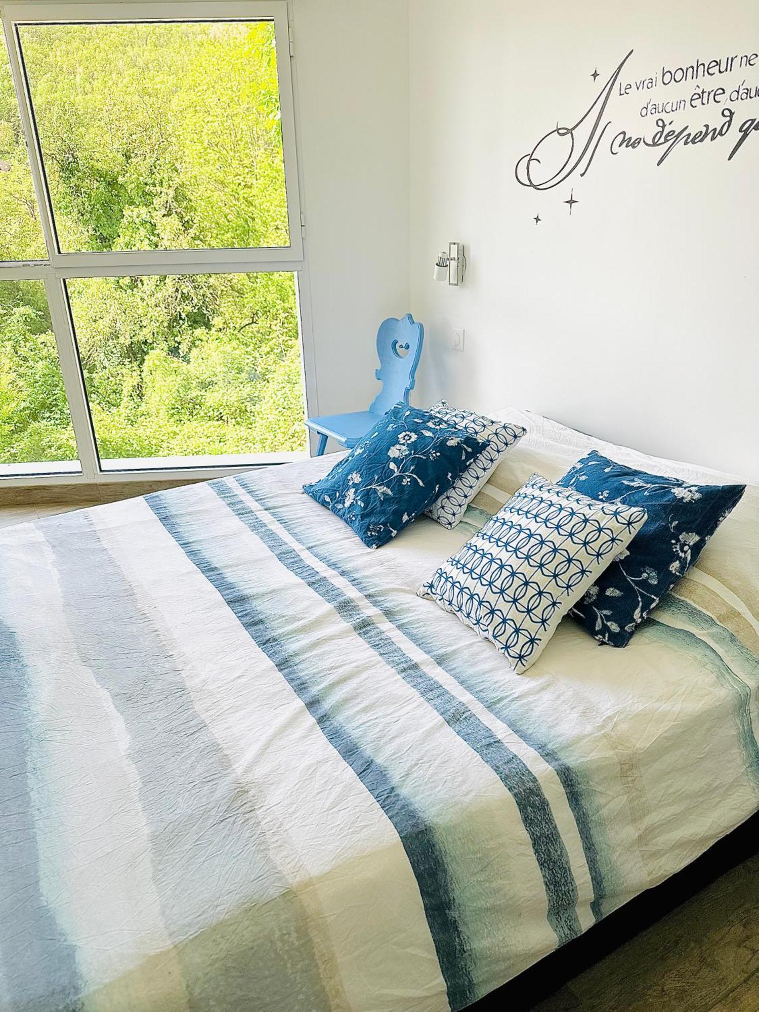 Janea Big Blue House Apartman Reichsfeld Kültér fotó